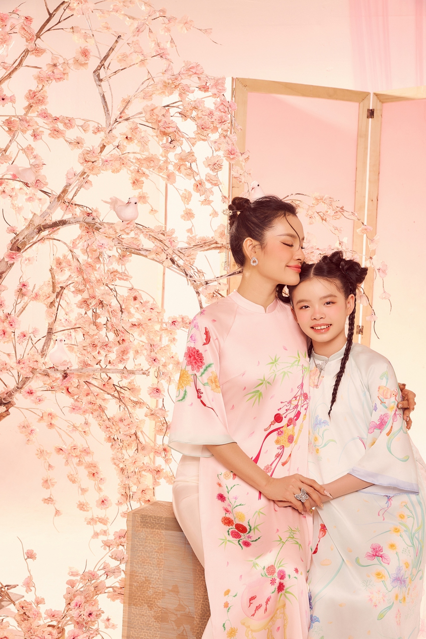 Gia đình Phương Trinh Jolie đầm ấm bên nhau ngày Tết, không có chuyện phân bì con riêng con chung - Ảnh 6.