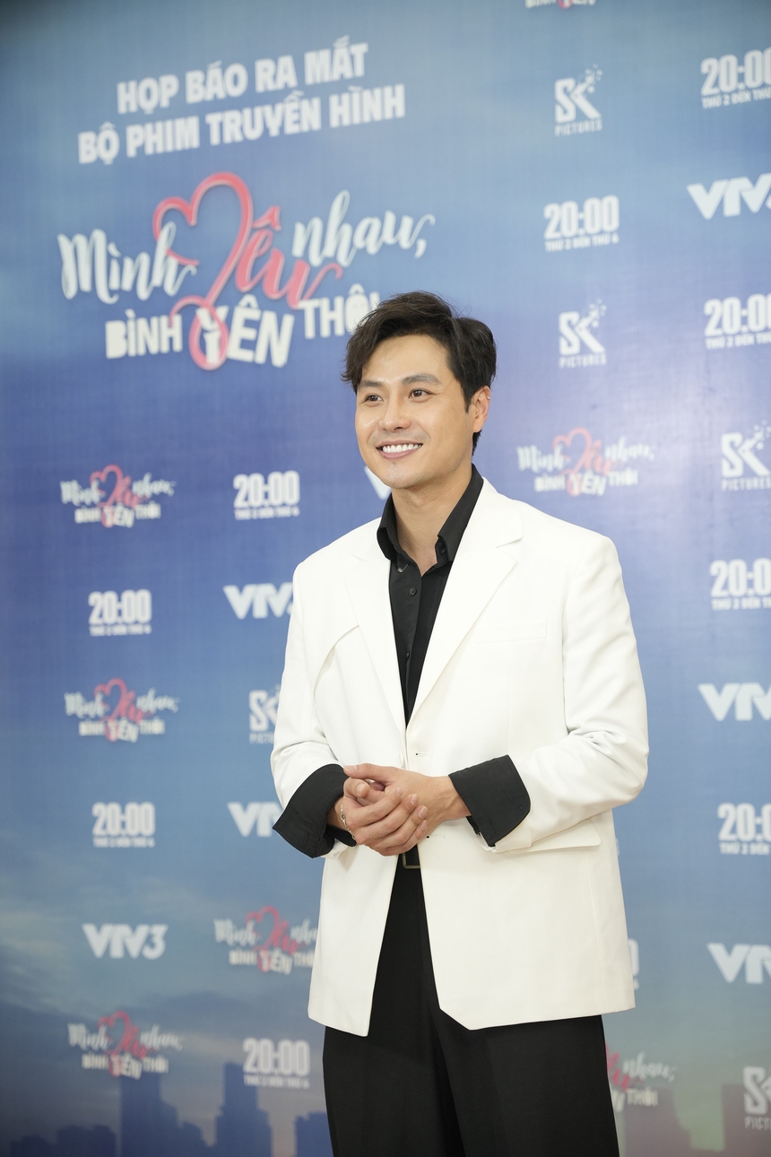 Thoát vai ‘chồng Khả Ngân’, Thanh Sơn than thở bị Việt Hoa cho ‘ăn đòn’ tới tấp trong phim mới - Ảnh 3.