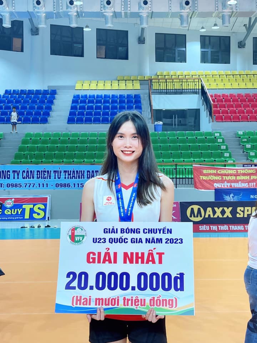 Lệ Thảo vô địch giải U23 toàn quốc 2023 cùng đội trẻ của BTL Thông Tin Lệ Thảo vô địch giải U23 toàn quốc 2023 cùng đội trẻ của BTL Thông Tin