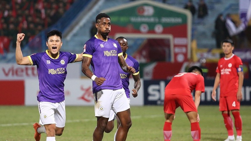 CLB Hà Nội kiên quyết không rời Hàng Đẫy, cuộc chiến 'tam mã' kỳ lạ sẽ đi về đâu? - Ảnh 2. CLB Hà Nội kiên quyết không rời Hàng Đẫy, cuộc chiến 'tam mã' kỳ lạ sẽ đi về đâu? - Ảnh 2.