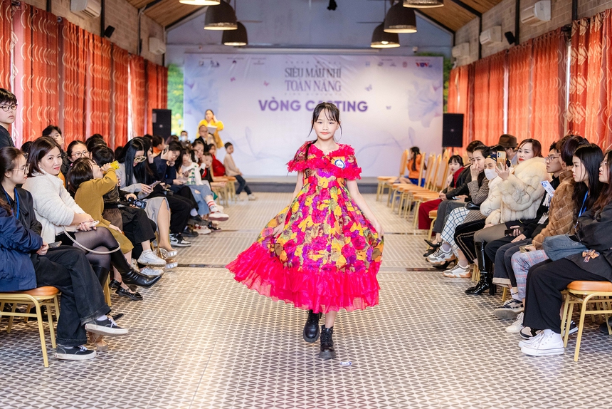 Khởi động vòng casting cuộc thi Siêu mẫu nhí toàn năng 2024 - Ảnh 7.