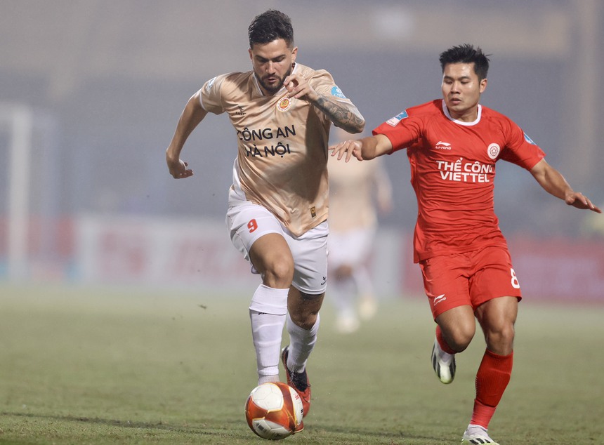 Vòng 1/8 Cúp Quốc Gia 2023/24: CAHN lại thua Thể Công Viettel, Nam Định vào tứ kết  - Ảnh 2.