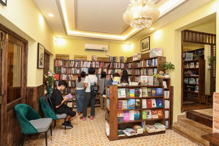 Thư quán Khai Tâm tìm đồng hành cùng hệ giá trị - Ảnh 2. Thư quán Khai Tâm tìm đồng hành cùng hệ giá trị - Ảnh 2.