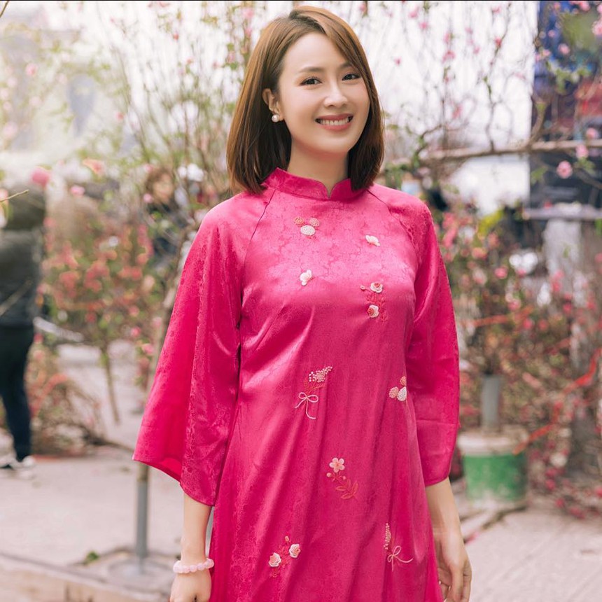 Hồng Diễm có duyên 'kết đôi' với bạn diễn trẻ nhờ sở hữu vẻ ngoài trẻ trung, xinh đẹp - Ảnh 1.