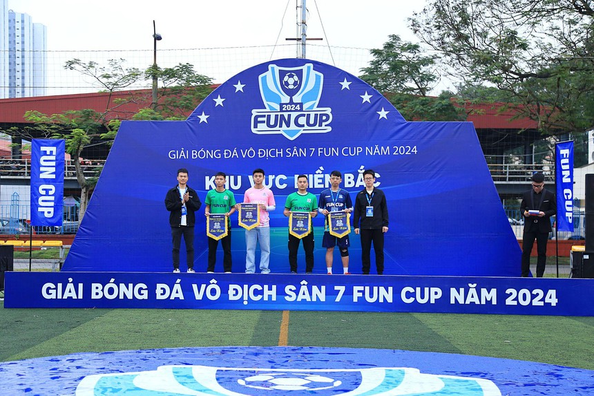 Ấn tượng với ca khúc cực hot của VSoul trong dịp chào mừng ngày khai mạc giải bóng đã "Trao Fun Cup cho nhà vô địch" 2024 - Ảnh 2.