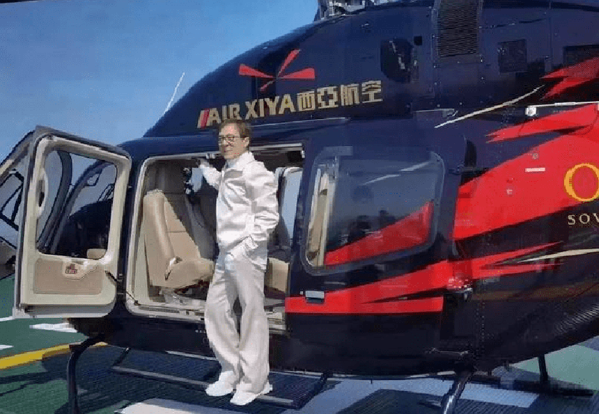 Biệt thự sang trọng rộng 4.500 m2 của Thành Long với các điểm nhấn bằng vàng 18K và sân bay trực thăng - Ảnh 11.