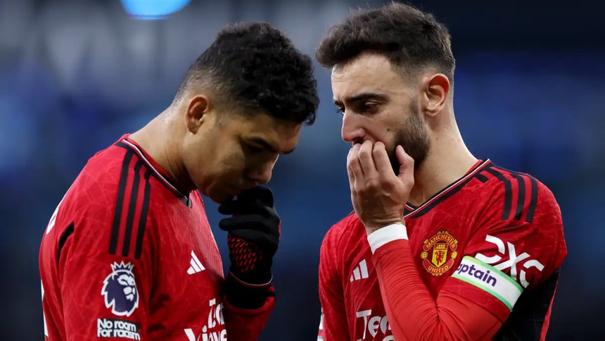 Đại chiến MU vs Liverpool: Sự tương phản đáng kinh ngạc giữa Casemiro và Wataru Endo - Ảnh 4.