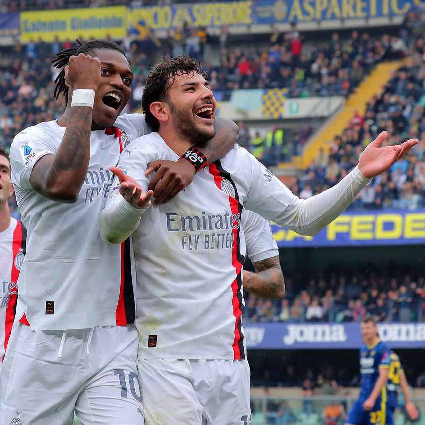 Vòng 29 Serie A: Thắng dễ Verona, Milan xây chắc ngôi nhì bảng - Ảnh 2. Vòng 29 Serie A: Thắng dễ Verona, Milan xây chắc ngôi nhì bảng - Ảnh 2.