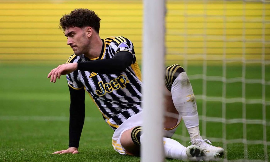 Vlahovic nhận thẻ đỏ, Juventus hòa bất lực trước Genoa, hết mơ mộng Scudetto - Ảnh 3.