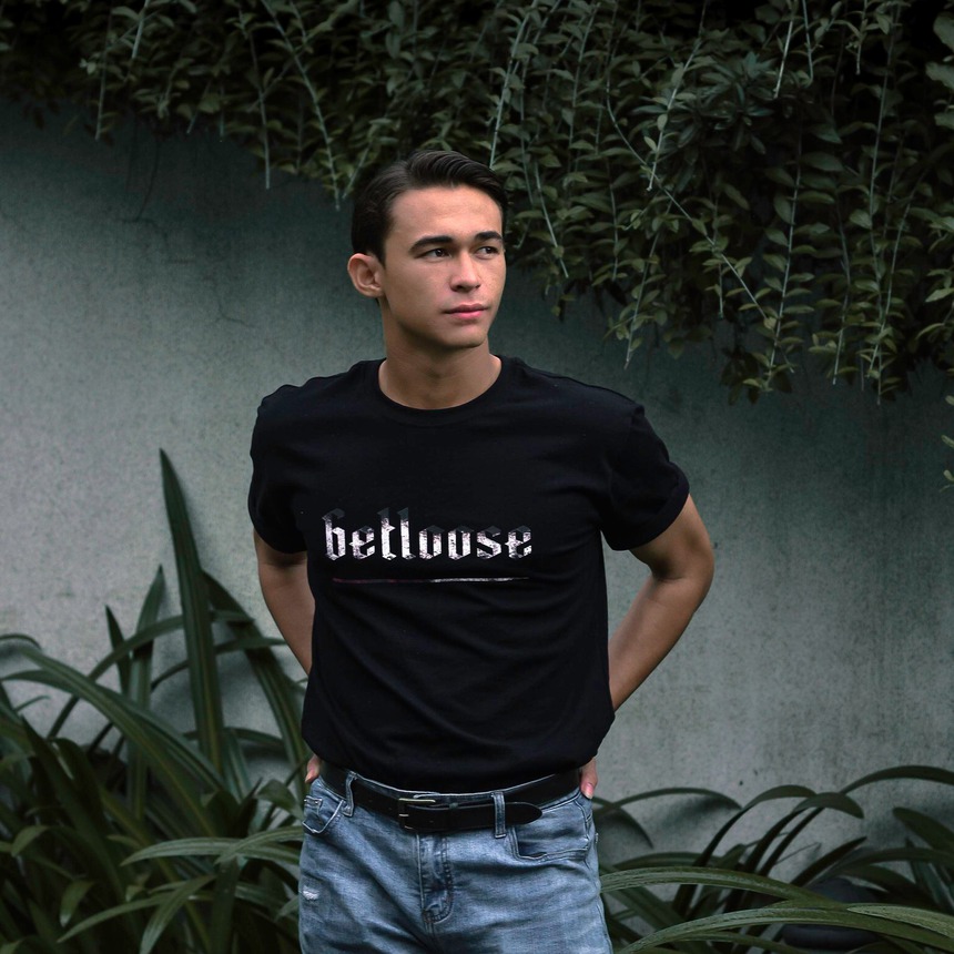 Cầu thủ Việt kiều Pháp tìm được bến đỗ mới tại giải đấu cấp thấp của Việt Nam - Ảnh 2. Cầu thủ Việt kiều Pháp tìm được bến đỗ mới tại giải đấu cấp thấp của Việt Nam - Ảnh 2.