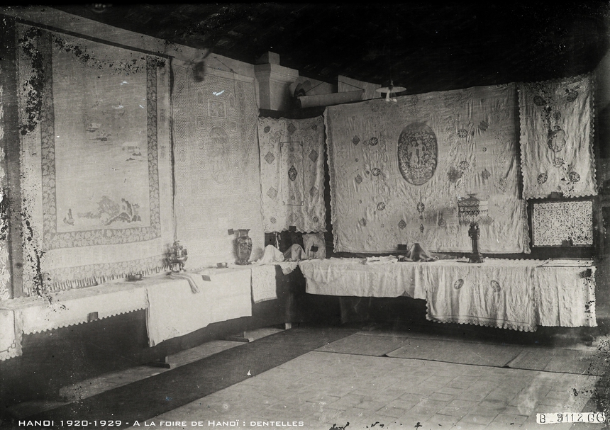 Ảnh = Ký ức = Lịch sử (kỳ 95): Nghề thêu và phố thợ thêu ở Hà Nội - Ảnh 13.