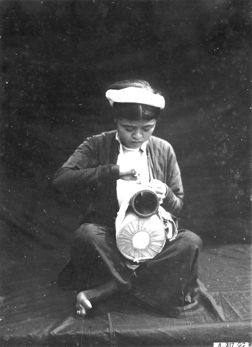 Ảnh = Ký ức = Lịch sử (kỳ 95): Nghề thêu và phố thợ thêu ở Hà Nội - Ảnh 15.