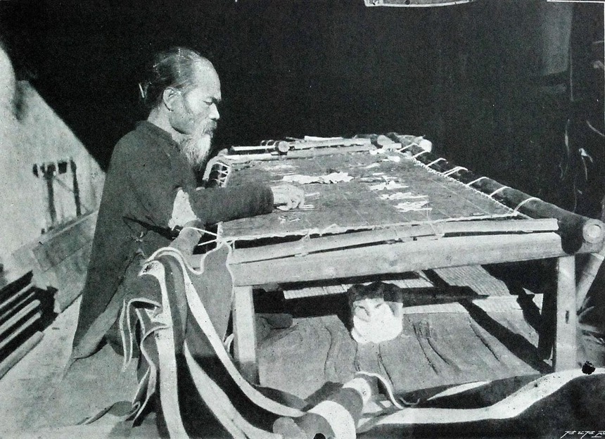 Ảnh = Ký ức = Lịch sử (kỳ 95): Nghề thêu và phố thợ thêu ở Hà Nội - Ảnh 7.