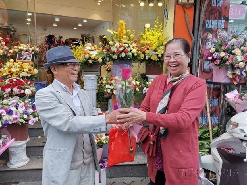 Ngày Quốc tế Hạnh phúc 20/3: Gia đình hạnh phúc là nền tảng của quốc gia hạnh phúc - Ảnh 1. Ngày Quốc tế Hạnh phúc 20/3: Gia đình hạnh phúc là nền tảng của quốc gia hạnh phúc - Ảnh 1.