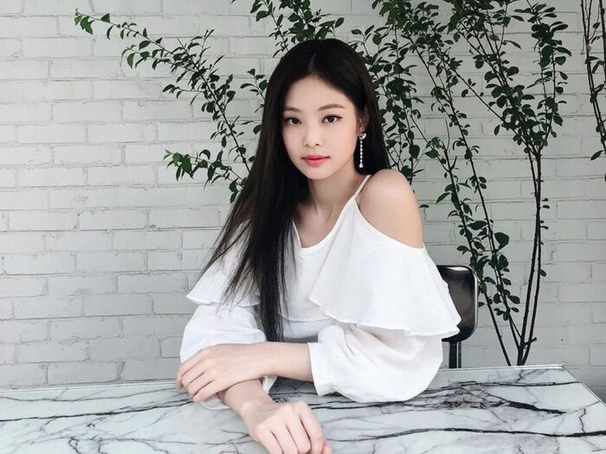 Lý do Jennie Blackpink không bao giờ 'bao' bạn bè mỗi khi đi ăn chơi - Ảnh 2. Lý do Jennie Blackpink không bao giờ 'bao' bạn bè mỗi khi đi ăn chơi - Ảnh 2.
