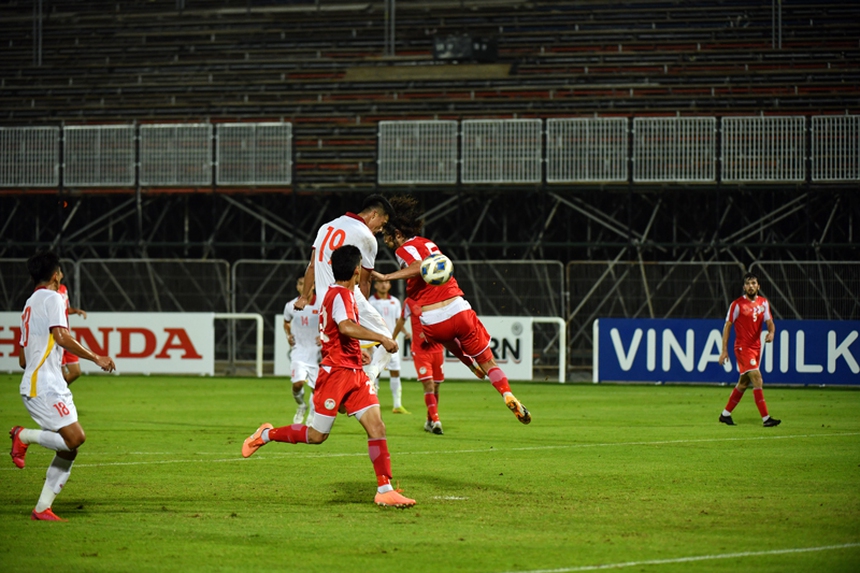 Sao Hà Nội thất sủng lắc đầu đẳng cấp, U23 Việt Nam vẫn bị cầm hòa trước Tajikistan - Ảnh 3. Sao Hà Nội thất sủng lắc đầu đẳng cấp, U23 Việt Nam vẫn bị cầm hòa trước Tajikistan - Ảnh 3.