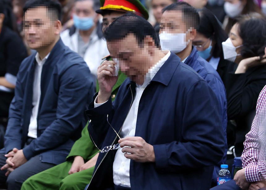 Xét xử vụ án Tân Hoàng Minh: Huy động tiền của 6.630 nhà đầu tư vào nhiều mục đích khác nhau - Ảnh 1.