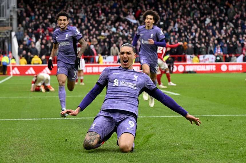 Kết quả bóng đá Anh: Chelsea chia điểm trước Brentford, Liverpool thắng kịch tính Nottingham - Ảnh 3.