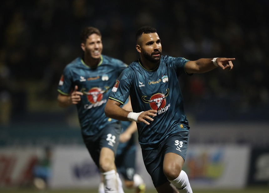 Để trụ hạng, HAGL phải thực dụng thay vì đá đẹp với HLV Vũ Tiến Thành - Ảnh 3.