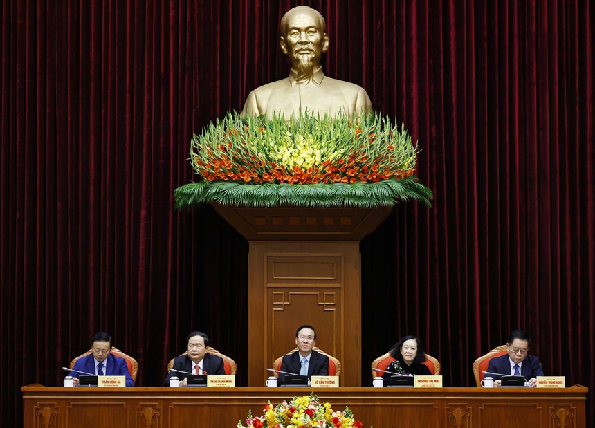 Văn nghệ sỹ là nguồn lực quan trọng, tạo nên sức mạnh của mỗi quốc gia - Ảnh 2. Văn nghệ sỹ là nguồn lực quan trọng, tạo nên sức mạnh của mỗi quốc gia - Ảnh 2.