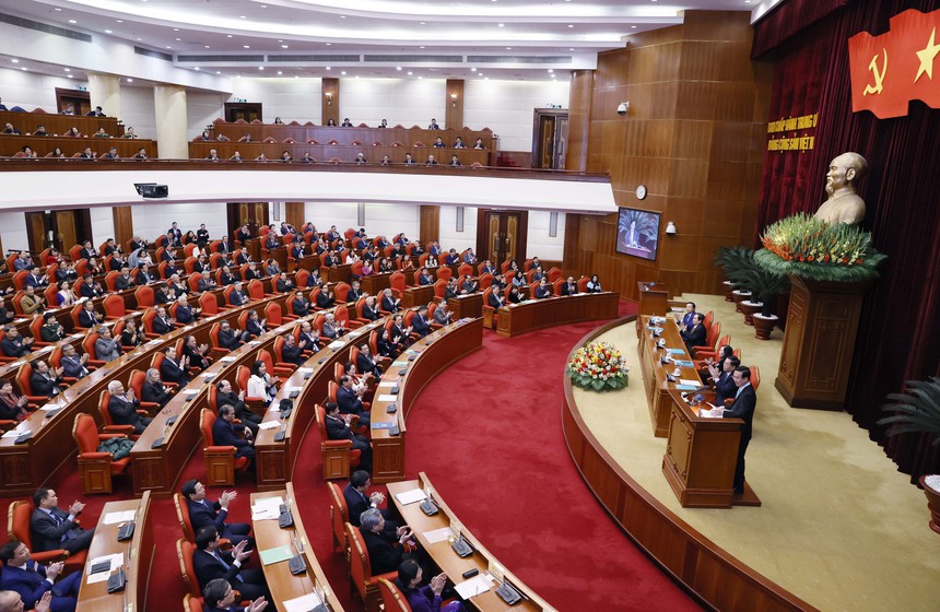 Văn nghệ sỹ là nguồn lực quan trọng, tạo nên sức mạnh của mỗi quốc gia - Ảnh 1. Văn nghệ sỹ là nguồn lực quan trọng, tạo nên sức mạnh của mỗi quốc gia - Ảnh 1.