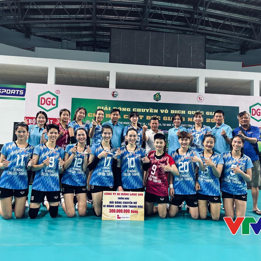 Hé lộ chân dung nhân vật bí ẩn đằng sau những thành công vang dội của đội bóng chuyền nữ Việt Nam năm 2024 - Ảnh 2.