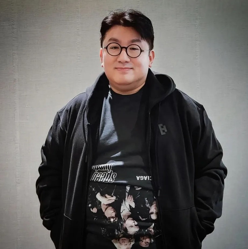 'Choáng' với biệt thự của Chủ tịch HYBE Bang Si Hyuk ở Los Angeles - Ảnh 1. 'Choáng' với biệt thự của Chủ tịch HYBE Bang Si Hyuk ở Los Angeles - Ảnh 1.