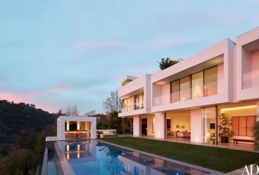 'Choáng' với biệt thự của Chủ tịch HYBE Bang Si Hyuk ở Los Angeles - Ảnh 3. 'Choáng' với biệt thự của Chủ tịch HYBE Bang Si Hyuk ở Los Angeles - Ảnh 3.