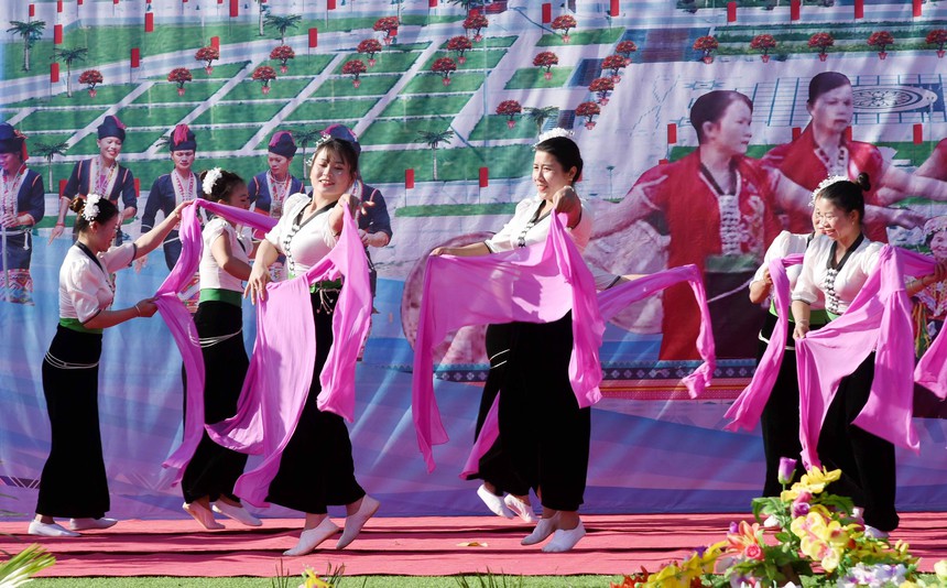 Xây dựng Điện Biên thành trung tâm du lịch của Tiểu vùng Tây Bắc * Bài 1: 'Kho báu' nơi đại ngàn - Ảnh 2.