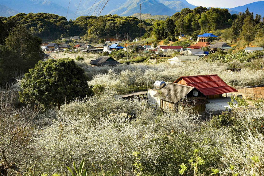 Xây dựng Điện Biên thành trung tâm du lịch của Tiểu vùng Tây Bắc: * Bài 2: Khát vọng đưa Du lịch Điện Biên 'cất cánh' - Ảnh 2.