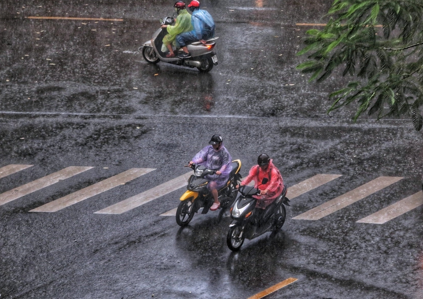 Bắc Bộ và Trung Bộ có mưa rải rác - Ảnh 1. Bắc Bộ và Trung Bộ có mưa rải rác - Ảnh 1.