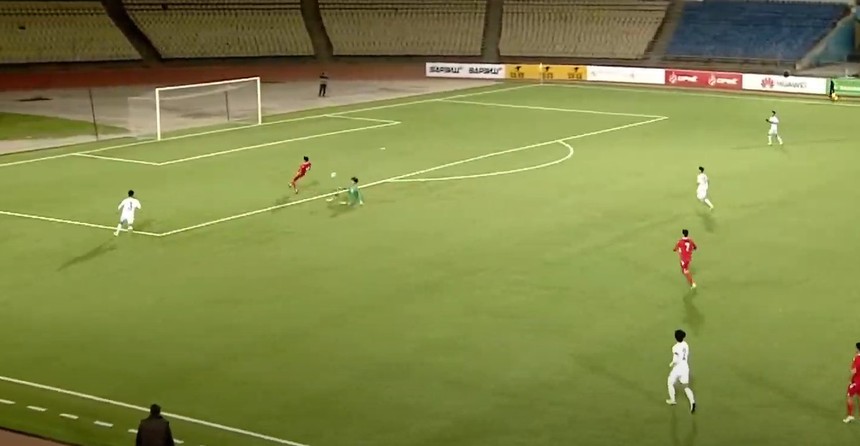 TRỰC TIẾP bóng đá U23 Việt Nam vs Tajikistan (H1 KT): Chủ nhà suýt ghi bàn  - Ảnh 4.