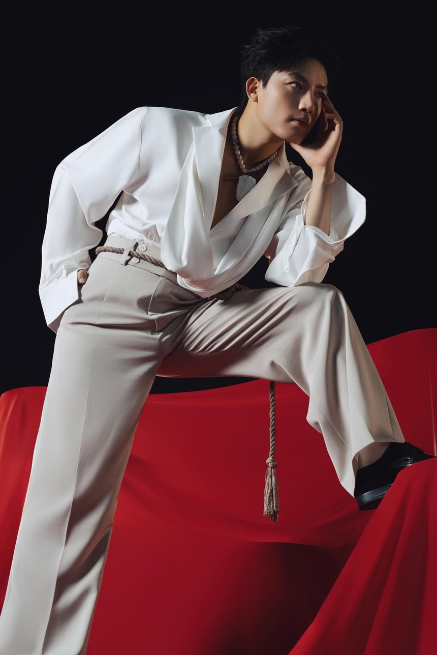 Giải Cống hiến lần 18 - 2024 - Ca sĩ Anh Tú: Vào đề cử Cống hiến 'đã là một vinh dự lớn' - Ảnh 4. Giải Cống hiến lần 18 - 2024 - Ca sĩ Anh Tú: Vào đề cử Cống hiến 'đã là một vinh dự lớn' - Ảnh 4.