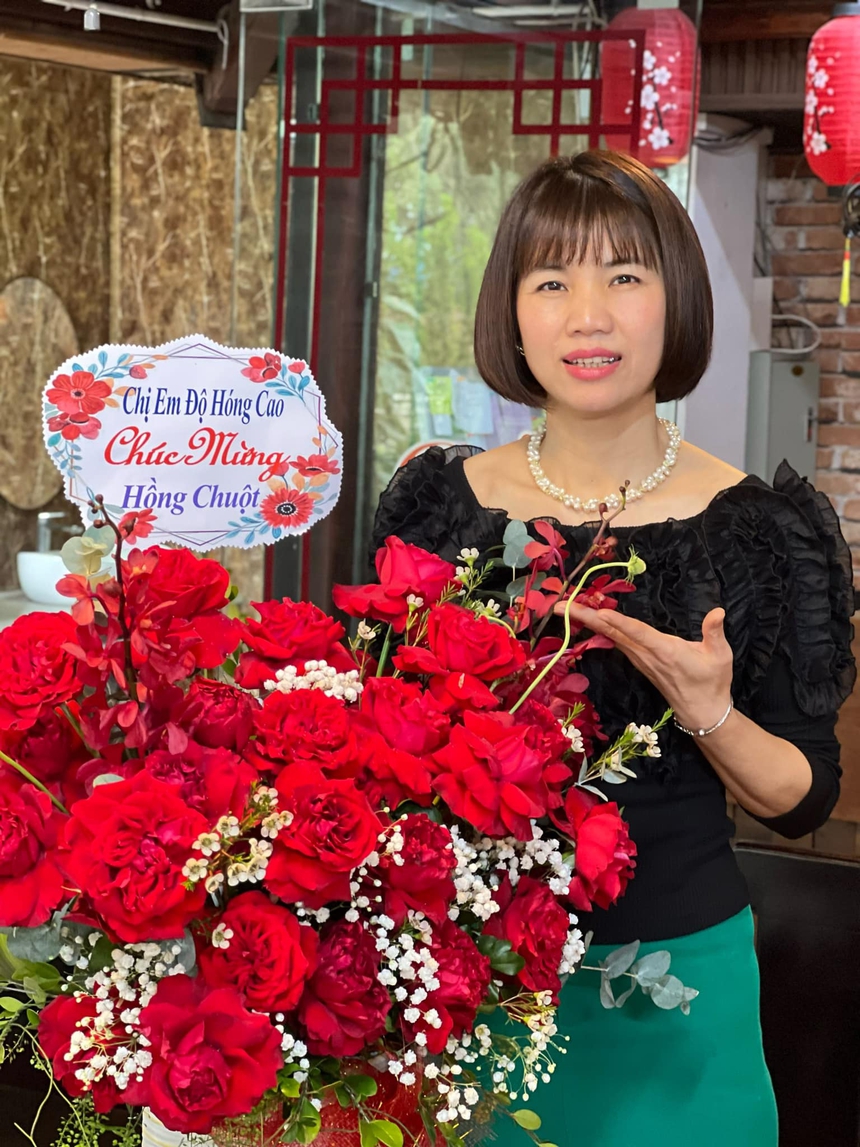 Huyền thoại bóng chuyền nữ Việt Nam là doanh nhân thành đạt, trẻ trung, thanh lịch đáng ngưỡng mộ ở tuổi 45 - Ảnh 2.