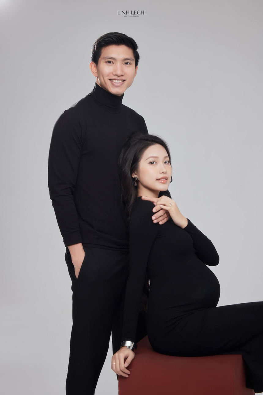 Đoàn Văn Hậu khoe 'bàn thắng của cuộc đời', CĐV hết lời khen ngợi Doãn Hải My - Ảnh 2.