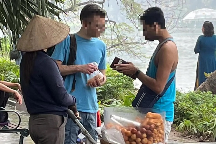 Góc nhìn 365: Phía sau túi bánh rán - Ảnh 1. Góc nhìn 365: Phía sau túi bánh rán - Ảnh 1.