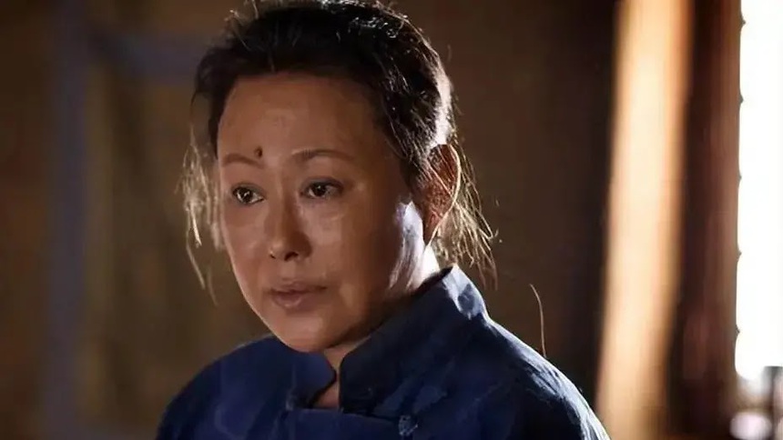 Tư Cầm Cao Oa: Một Võ Tắc Thiên uy nghi trên màn ảnh, ngoài đời nếm đủ cay đắng - Ảnh 7. Tư Cầm Cao Oa: Một Võ Tắc Thiên uy nghi trên màn ảnh, ngoài đời nếm đủ cay đắng - Ảnh 7.