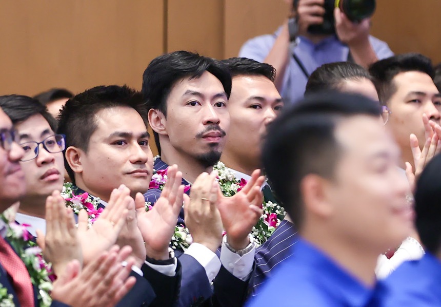 Thủ tướng Phạm Minh Chính: Thanh niên cần thực hiện '5 xung kích', '6 khát vọng' trong chuyển đổi số - Ảnh 4.