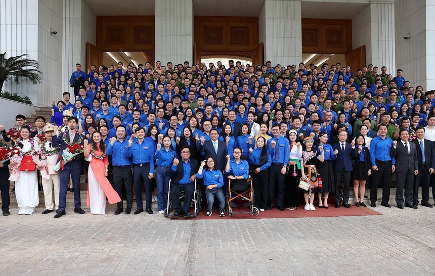 Thủ tướng Phạm Minh Chính: Thanh niên cần thực hiện '5 xung kích', '6 khát vọng' trong chuyển đổi số - Ảnh 6.