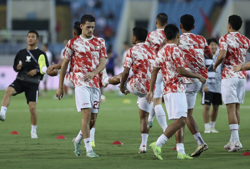 TRỰC TIẾP bóng đá Việt Nam vs Indonesia (0-0): Tiến Linh đá chính, Quang Hải vẫn dự bị - Ảnh 7.