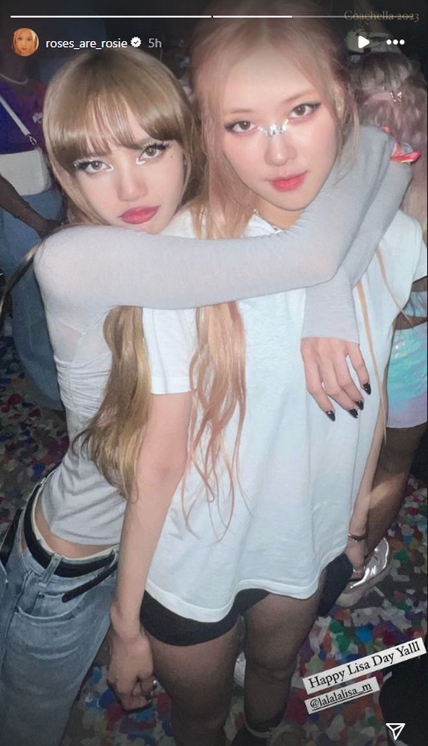 Các cô nàng Blackpink gửi những lời chúc ngọt ngào tới Lisa nhân sinh nhật lần thứ 27 - Ảnh 4. Các cô nàng Blackpink gửi những lời chúc ngọt ngào tới Lisa nhân sinh nhật lần thứ 27 - Ảnh 4.