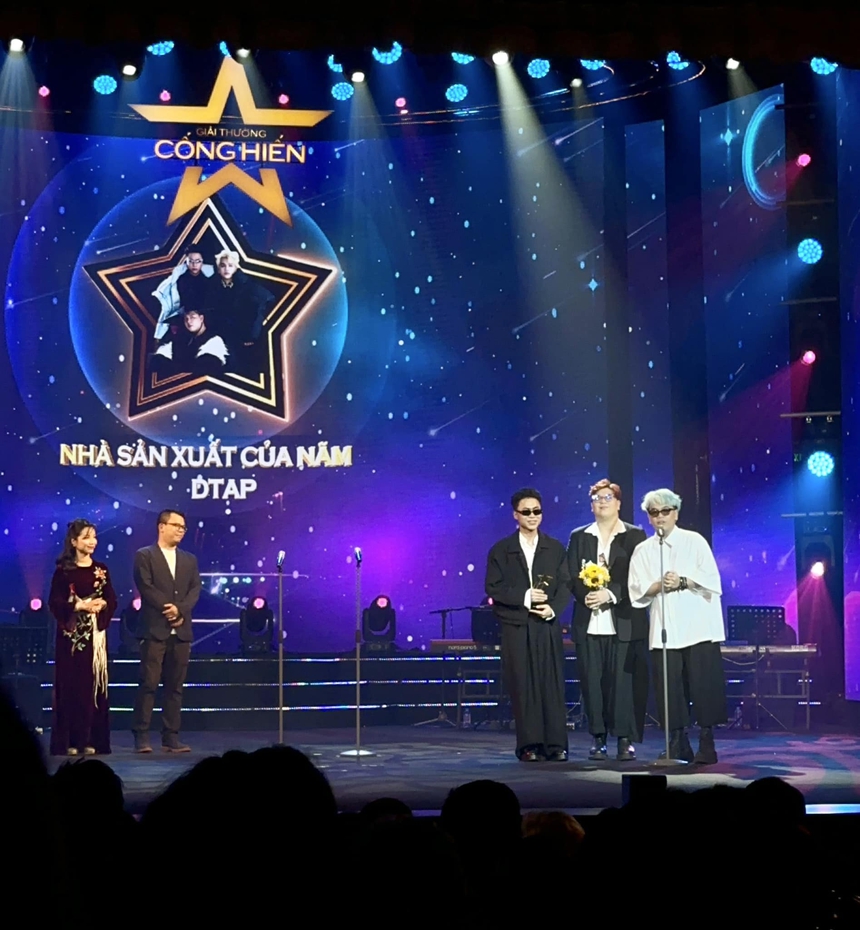 DTAP lần thứ 3 đạt giải “Nhà sản xuất của năm” tại Cống Hiến - Ảnh 1. DTAP lần thứ 3 đạt giải “Nhà sản xuất của năm” tại Cống Hiến - Ảnh 1.