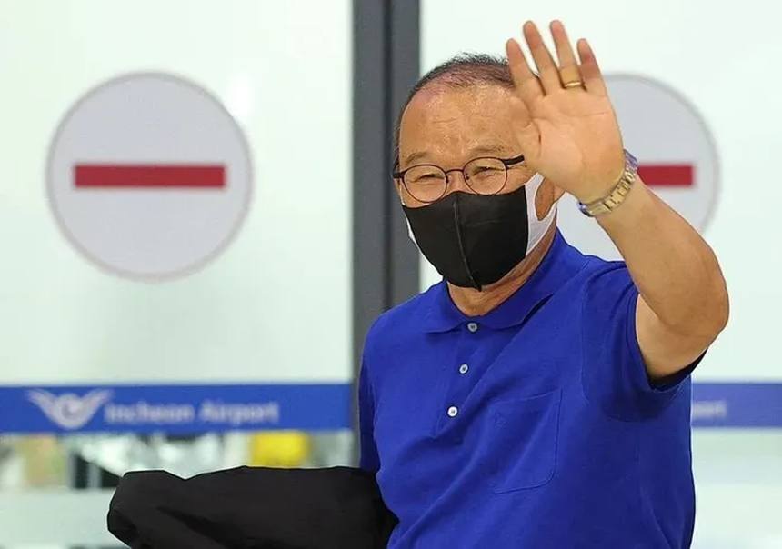 Tin nóng thể thao tối 28/3: Phản ứng bất ngờ của thầy Park khi được hỏi khả năng dẫn dắt ĐT Việt Nam - Ảnh 2.