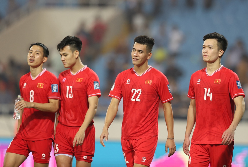 Người quan sát: Tít mù rồi lại vòng quanh - Ảnh 1. Người quan sát: Tít mù rồi lại vòng quanh - Ảnh 1.