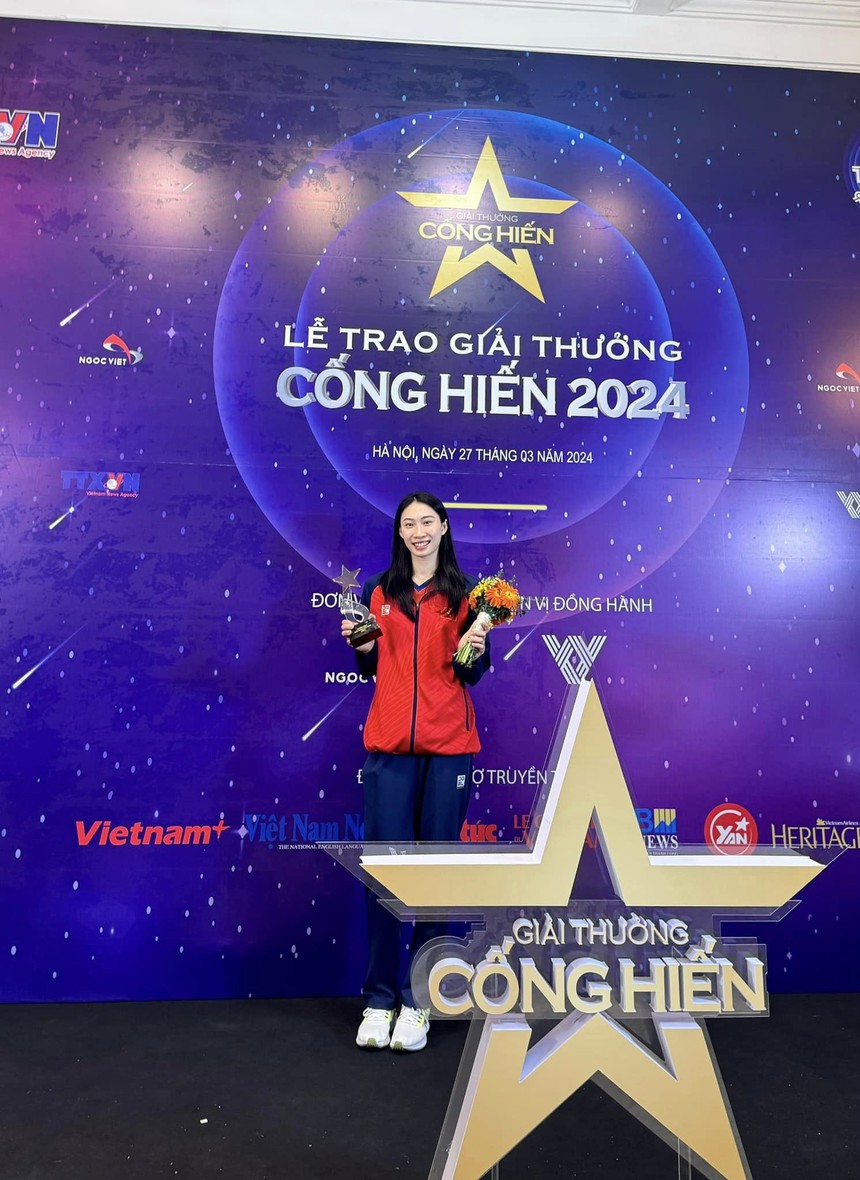 Chủ công Nguyệt Anh gây sốt cộng đồng bóng chuyền Việt Nam, nhận 'mưa' lời khen chỉ với vài câu nói - Ảnh 3.