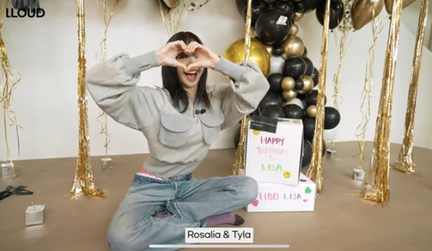 Lisa Blackpink hé lộ nghệ sĩ muốn hợp tác cùng cho album mới - Ảnh 2. Lisa Blackpink hé lộ nghệ sĩ muốn hợp tác cùng cho album mới - Ảnh 2.