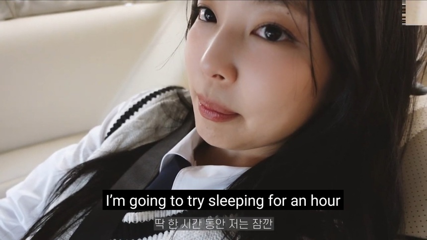 BLINK sốc với lịch trình ‘không nghỉ ngơi’ của Jennie Blackpink - Ảnh 4. BLINK sốc với lịch trình ‘không nghỉ ngơi’ của Jennie Blackpink - Ảnh 4.