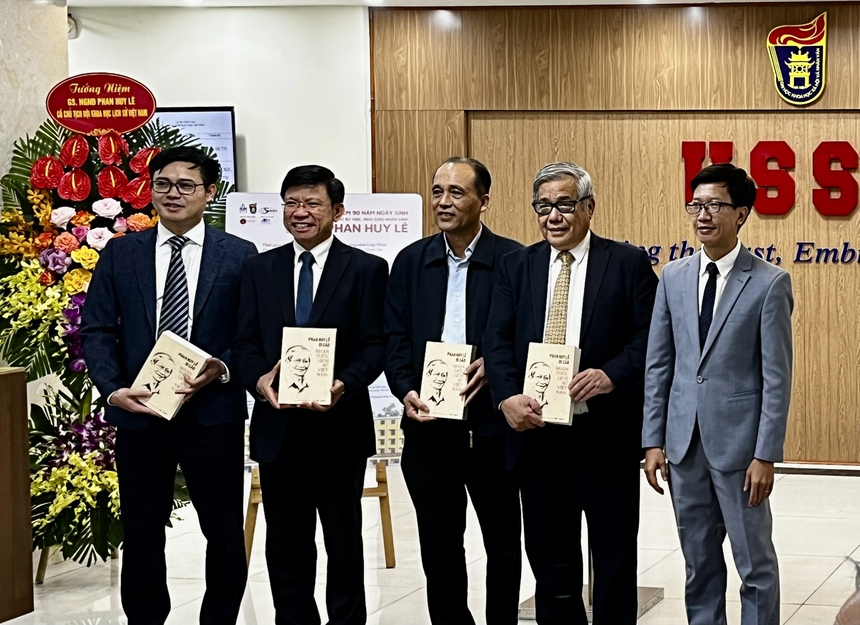 90 năm ngày sinh GS Phan Huy Lê: Một biểu tượng của giới sử học Việt Nam thời hiện đại - Ảnh 3.