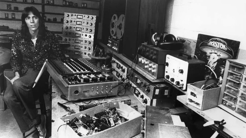 Ca khúc 'More Than a Feeling" của Boston: Giấc mơ trong phòng thu dưới hầm nhà - Ảnh 1.