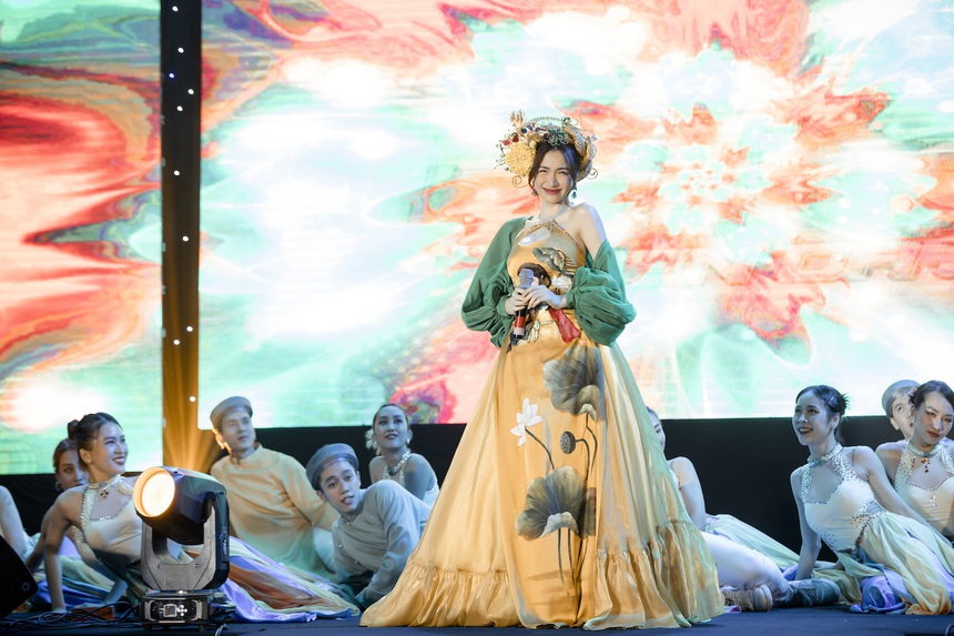 Giải Cống hiến lần 18 - 2024: Hòa Minzy kêu gọi bầu chọn cho mọi hạng mục Cống hiến - Ảnh 2.